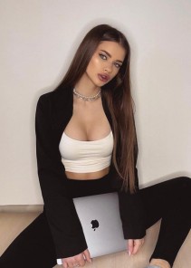 Фото проститутки Адель №3 в городе Волжск